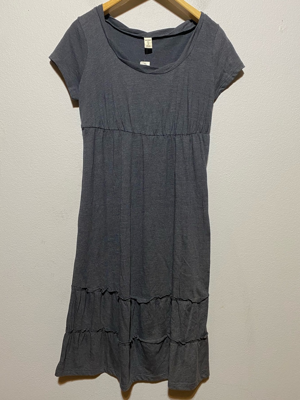 NWT Old Navy Dark Gray Ruffle Tiered Midi Dress Size Small Casual Comfort